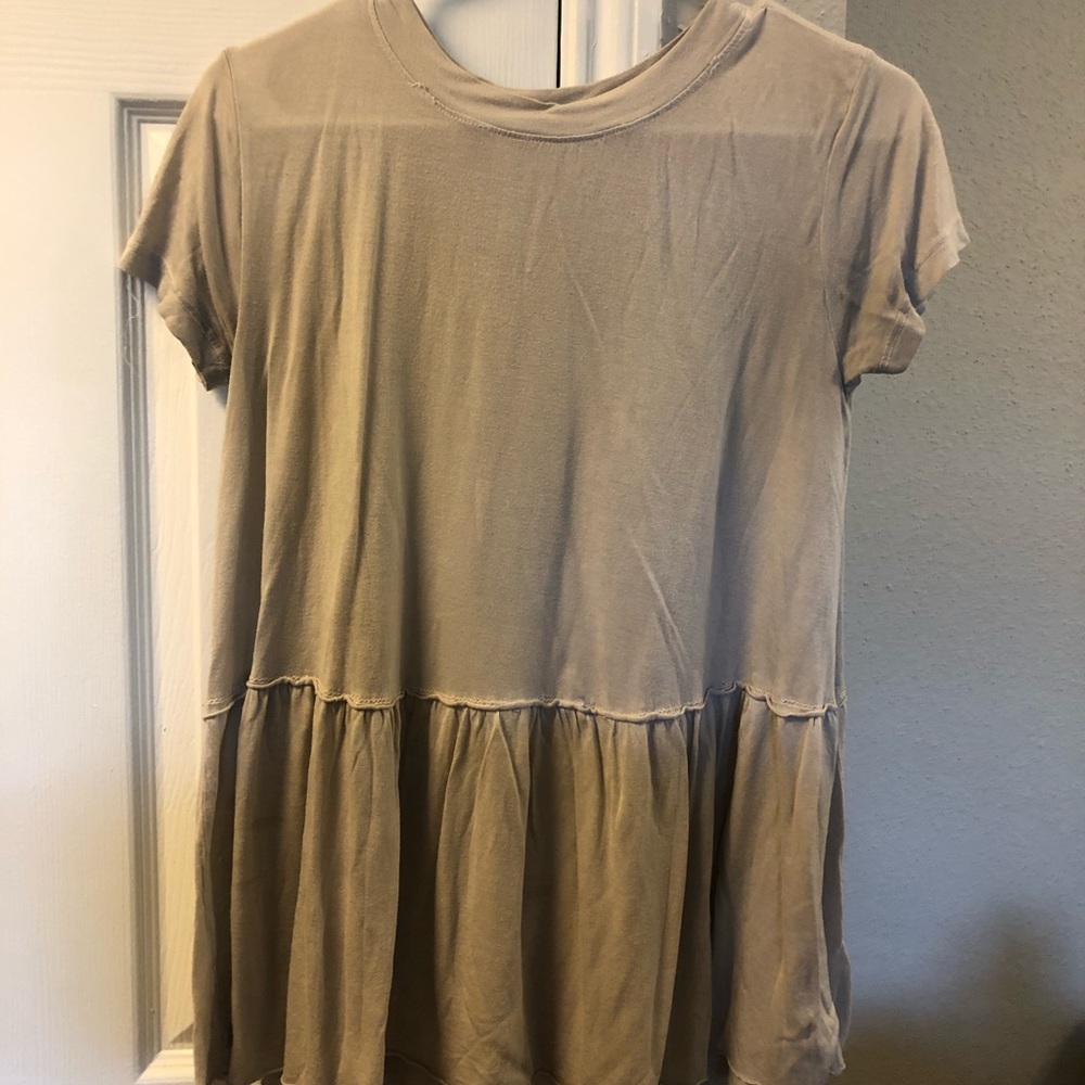 Short sleeve peplum